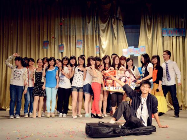活力“五四”，热血青春——公司2011级班歌大赛火热上演02(1).jpg